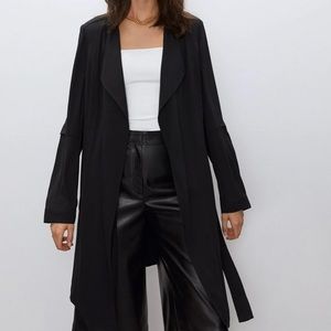 Aritzia Babaton flowy lightweight trench coat